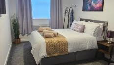 Deluxe Town Centre 2 Bedroom Apartment - Foto 3