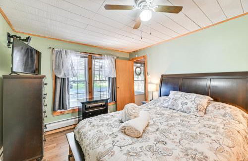 Cottage on Lamoka Lake with Deck, Grill and 3 Kayaks - Foto 11