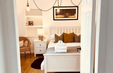 Kinnoull House near Stornoway Hot-Tub Sauna Pet Friendly - Photo 3