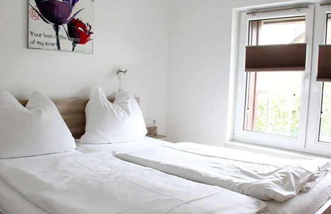 Pear - On the Fruit Tree - Foto 2