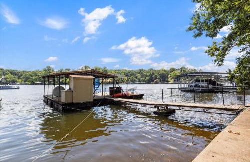 Pet Friendly A Frame w/ Private Dock & Great Lake Views - Foto 40