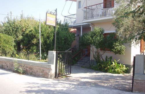 Eleni Studios & Apartments - Foto 1