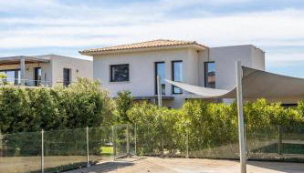 VILLA BAIA 4-5 pers - 2mn plages - Kids Friendly - Clim - Piscine - Foto 1, sunbed