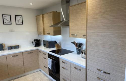 Dunfermline 2 Bed Flat Fully Furnished - Foto 5