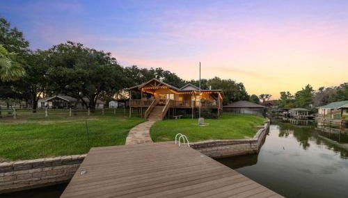 Lakefront Haven about 6 Mi to Historic Granbury Square - Foto 2