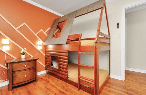 Luxury Retreat with Heated Pool, Firepit, Outdoor Cinema - Foto 14