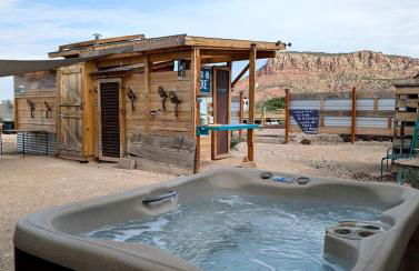 Idyllic Tiny Cabin Lovely for a Romantic Escape in Arizona - Foto 29