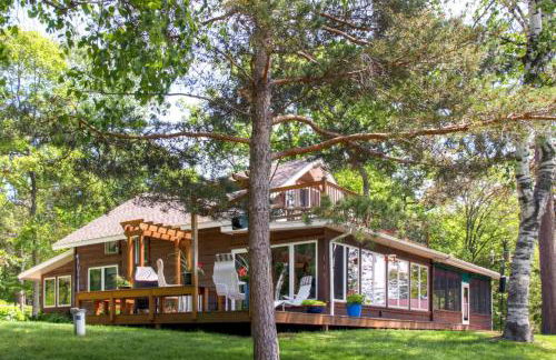 Lakefront Brainerd Cabin w Deck, Fire Pit - Photo 25