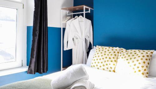 Sanjo Suite - Sleek 2BR Home with Parking & WIFI - Foto 4