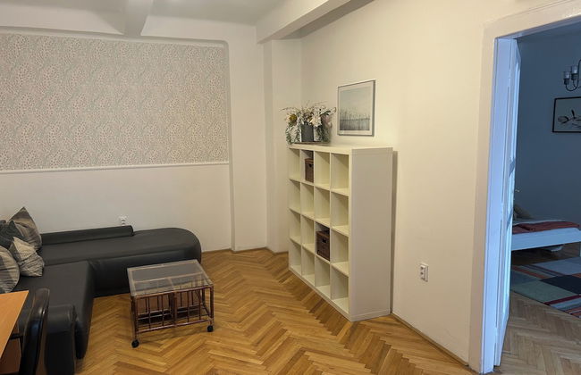 Diamond Astoria 4, Quiet Apartment - Photo 4