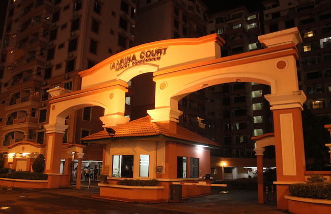 Sunset & Seaview Vacation Condos at Marina Court Resort Condo - Foto 2