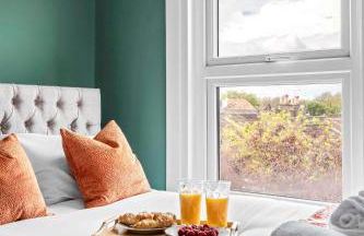 Parea Living - Hackney, 4-Bedroom Victorian House w Big Garden - Foto 11