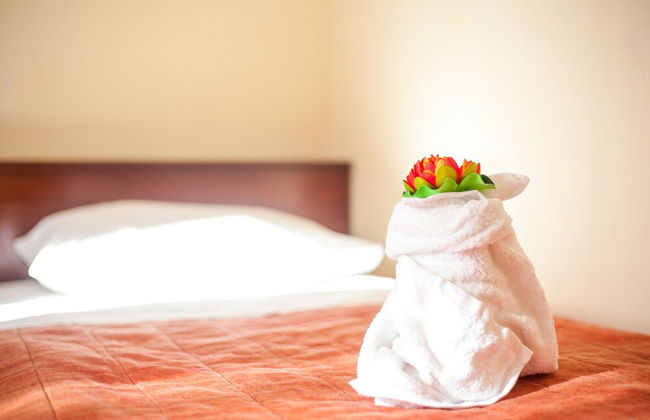 Cozy Family Home Near the Beach - Photo 4