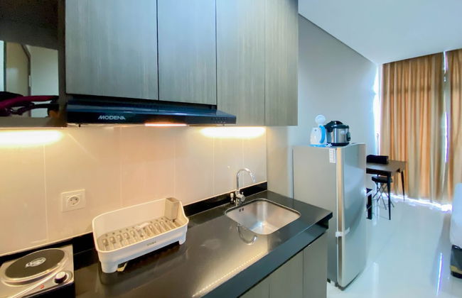 Cozy And Minimalist Studio Room Ciputra International Apartment - Photo 7