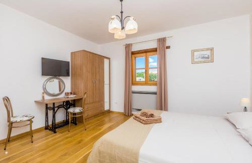 Holiday house Hojevica - Kras, Krk - Photo 16