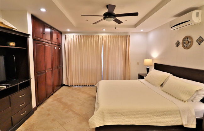 Monte Carlo Luxury Condominiums - Foto 28