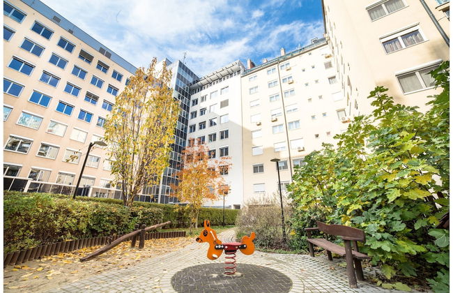 Arpad Bridge Apartments - Photo 64