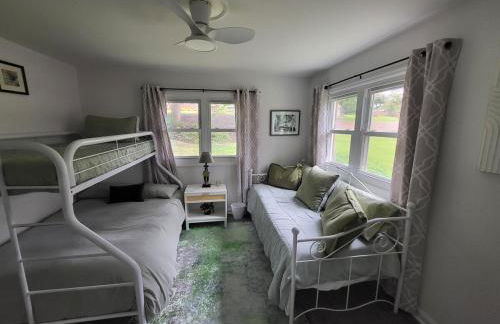 Spacious, Renovated, 5-bedroom Retreat, Near I-85 - Foto 39