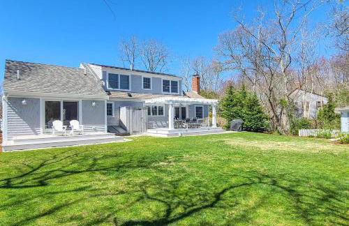 3 Bicycles Provided! Cape Cod Cottage with Deck - Foto 36
