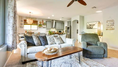 4 Mi to Surprise Stadium! Sunny V Home with Patio - Foto 3