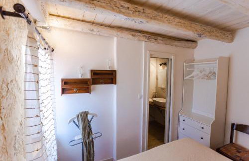 Charming stone house with private pool & jacuzzi - Holiday Home Vera - Photo 28