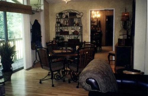 Peaceful Cabin Getaway Overlooking Tuscarawas River Valley in New Philadelphia, Ohio - Foto 21