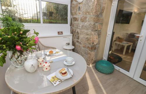 The Duck House - Photo 9