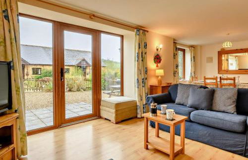 3 Bed in Bridport oc-dc087 - Photo 2