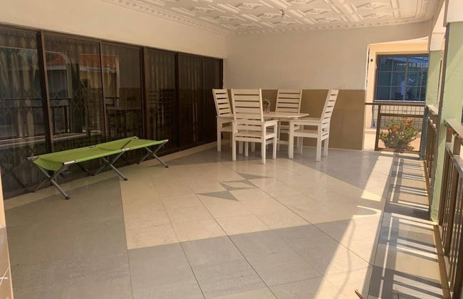 Sleeps8- Private Secure Parking- Garden- Aircon - Foto 27