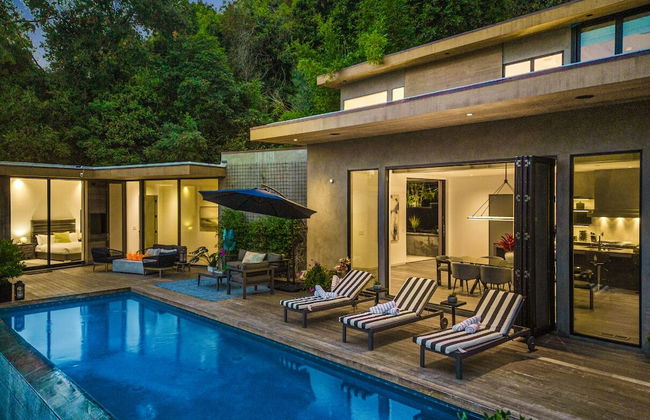 Beverly Glen Hillside Haven - Photo 25