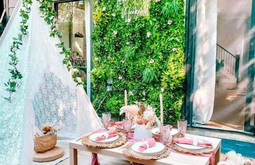 Black House - Downtown Elegance with HotTub and King Beds - Foto 47