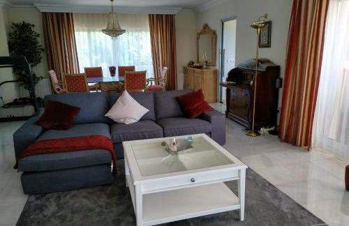 Casa La Familia - Photo 12