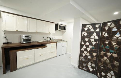 Central Square Studio with Off-Street Parking - Photo 17