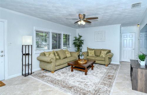 Walk to Beach, Restaurants, Shopping/Hot Tub! - Foto 2