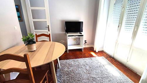 Lisbon traditional T2 with balcony in Damaia, Lisbon - Photo 5