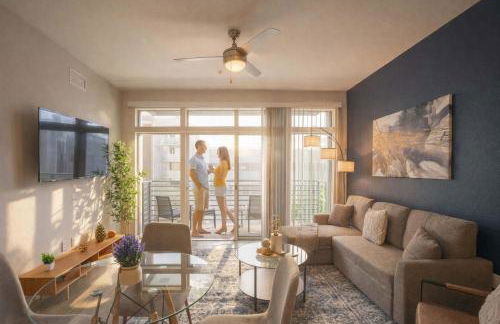 Modern 2BD DT - Balcony, Gym, W-D, Parking - Sleeps 8 - Photo 1