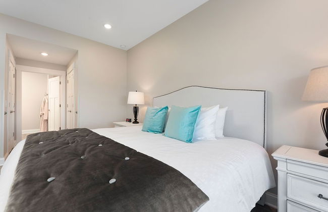 539 Bay St. Lake View Condo Unit 104E - Foto 5