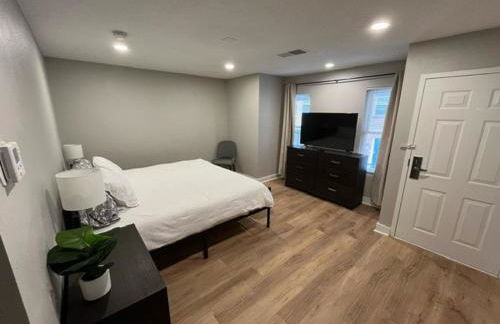 Aksarben Area 2 BD-2 BA by UNO - Foto 5