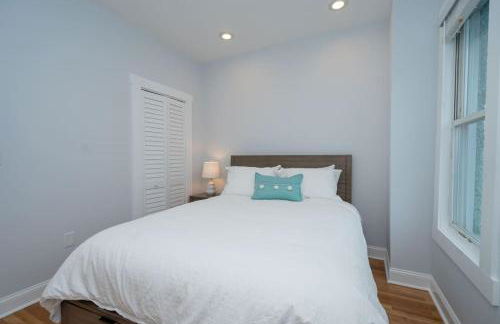 Modern 4BR Columbia Heights Gem Walk 2 Metro & Shops - Foto 14