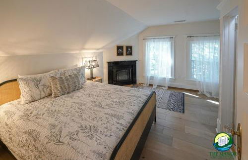 Lakefront estate with breathtaking views and pier! - Foto 20