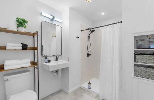 The Cloudbreak Townhome - 88 Walkscore! - Foto 38