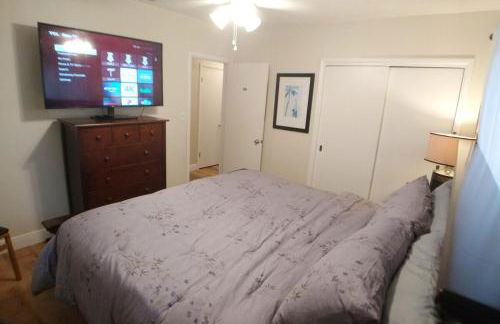 SAND CASTLE-Fun For Big Groups-Walk to Beach, Heated Pool, Lanai - Foto 22