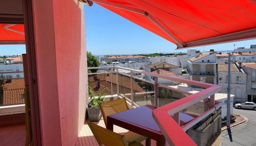 Appt 4 pers, centre-ville tout à pieds, plage 300m, aperçu mer, très calme parking privé, possibilité garage et location vélos électriques - Foto 5