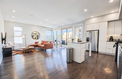 Hollywood Escape! Elegant 2BR 2BA Rental - Foto 11