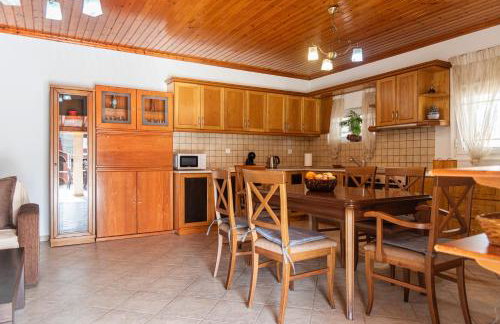 Loutra Holiday House - Foto 16