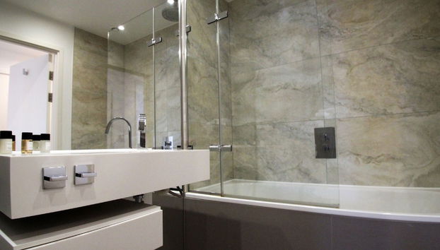 One Bed Serviced Apt in Barbican - Foto 5, Baño