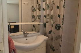 Maison Super Calme et Confortable - Idéalement Située - Clim - Vue Montagnes - Piscine Partagée - Parking Gratuit - Lou Tranquillou - Foto 22