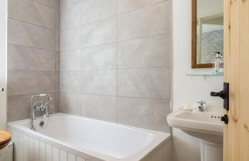 Warren Cottage - Photo 23