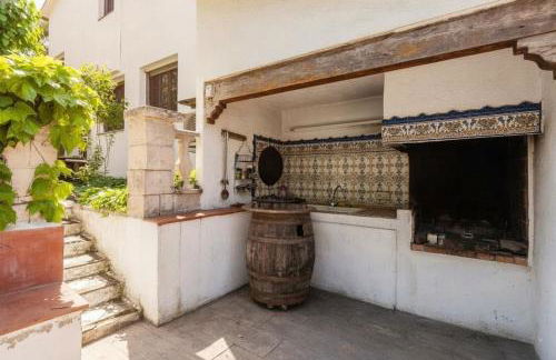 Escapada con Piscina Climatizada y Área Infantil - Foto 2