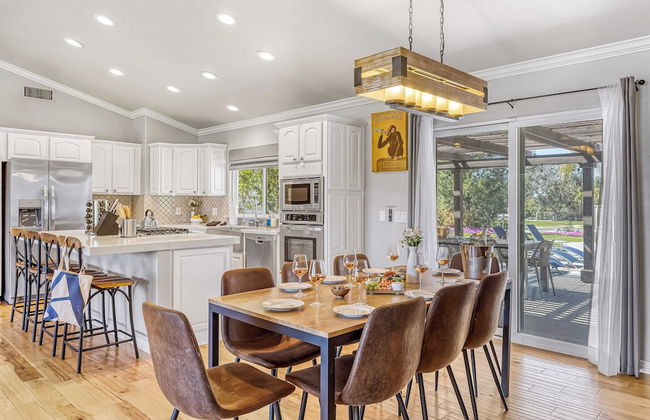 Temecula Wine Country Home w/ Pool, Hot Tub, Game Room & Vineyard Views - Foto 9